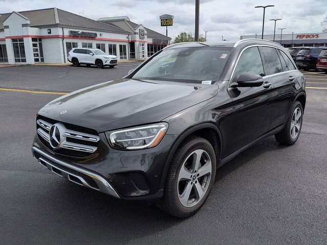 Used 2022 Mercedes-Benz GLC 300 4MATIC image 3