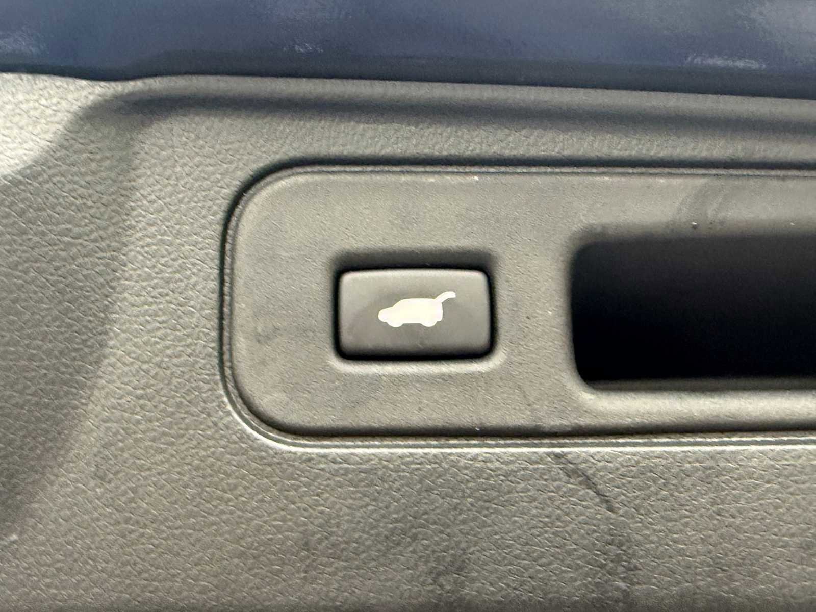 Used 2023 Honda Passport EX-L image 38