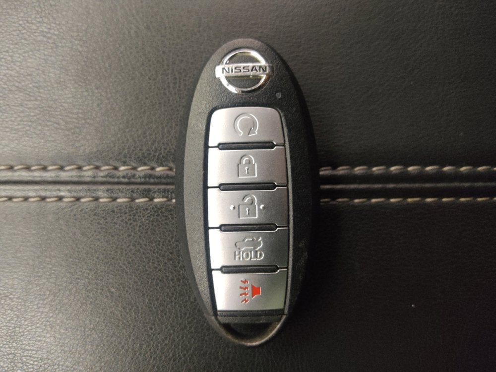 Used 2020 Nissan Altima 2.0 Platinum FWD image 32