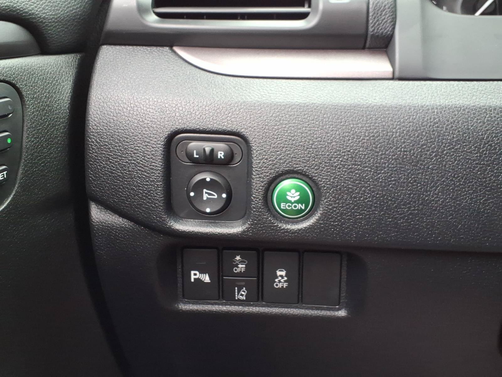 Certified 2025 Honda Passport EX-L image 31