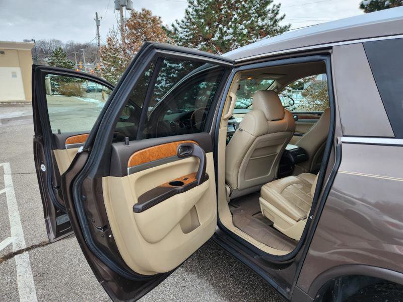 Used 2009 Buick Enclave CXL w/ Entertainment Package #3 image 31