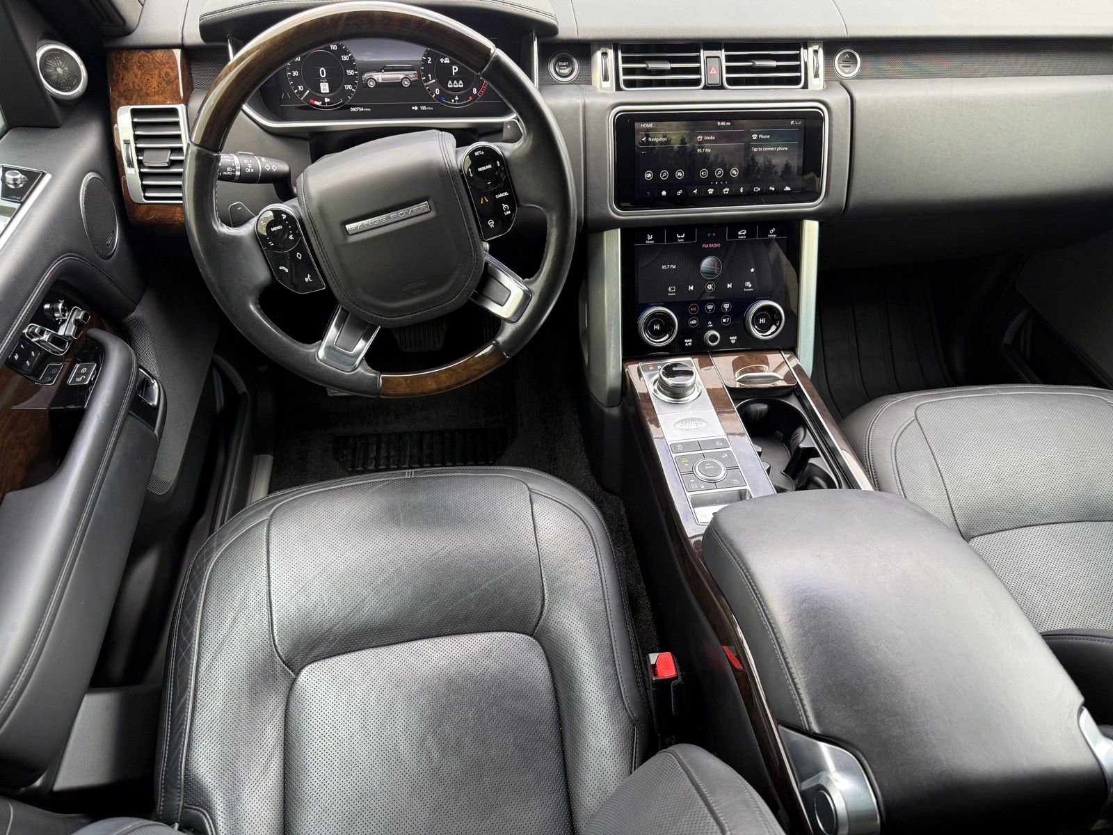 Used 2020 Land Rover Range Rover HSE image 18