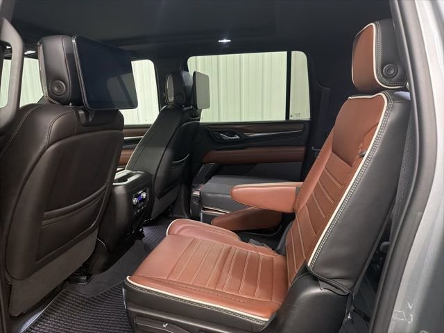 Used 2023 GMC Yukon XL Denali Ultimate image 23