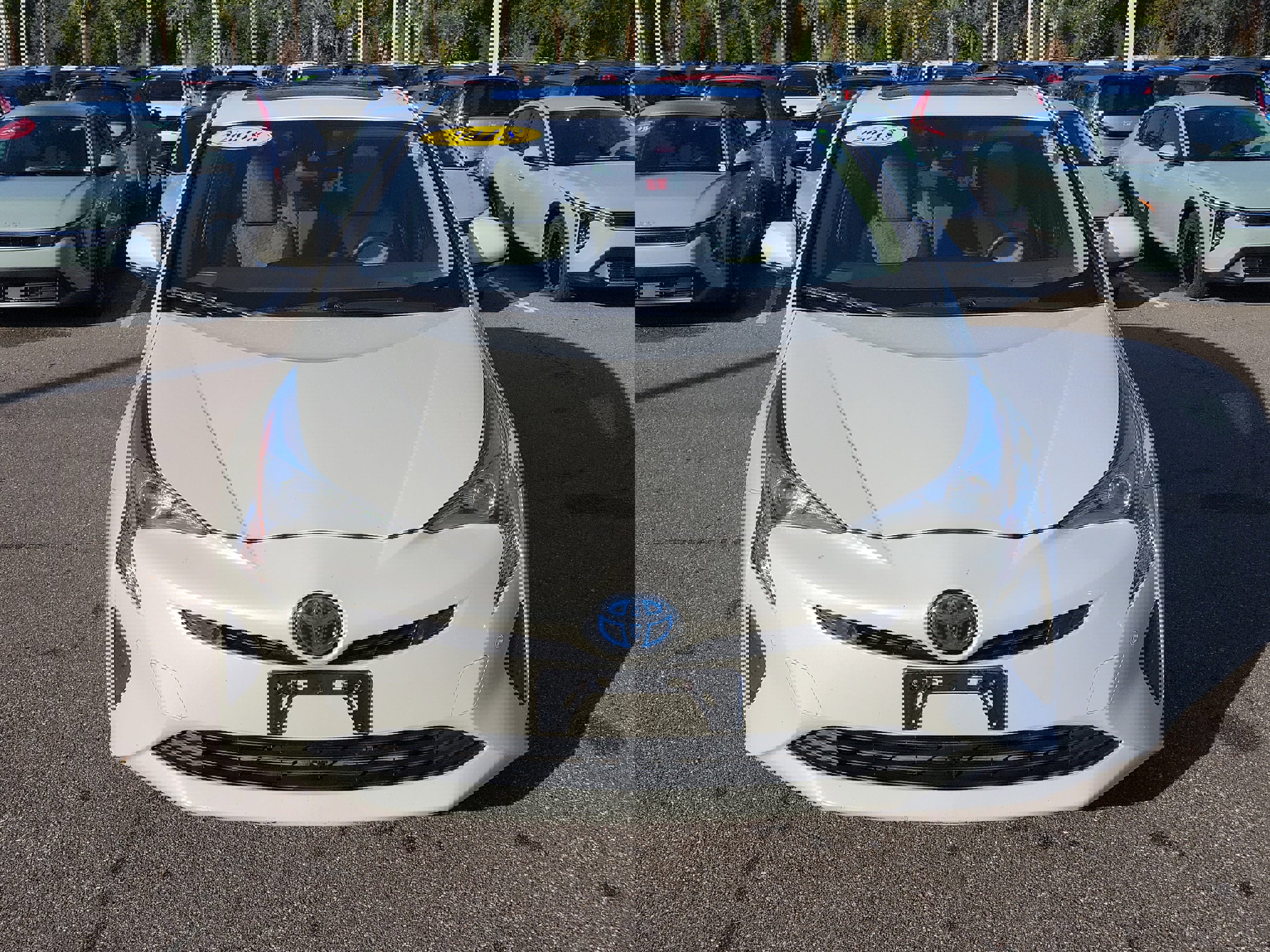 Used 2018 Toyota Prius Four image 2