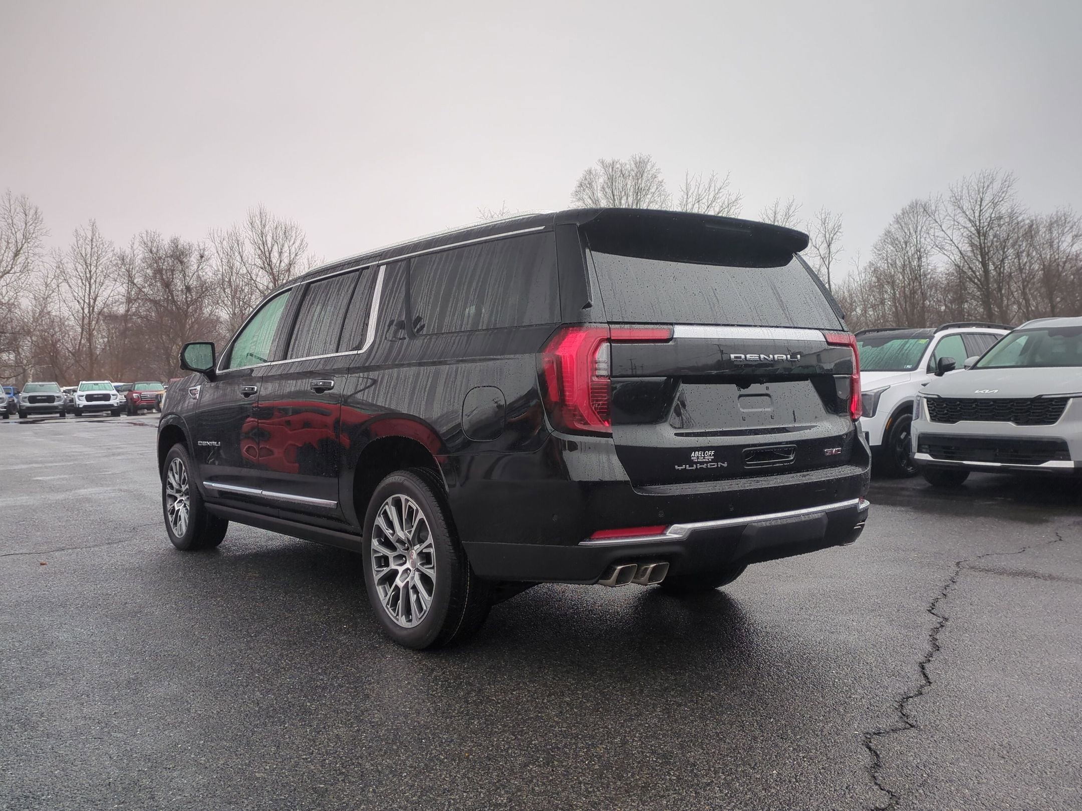 New 2026 GMC Yukon XL Denali w/ Sun & Power Step Package image 7