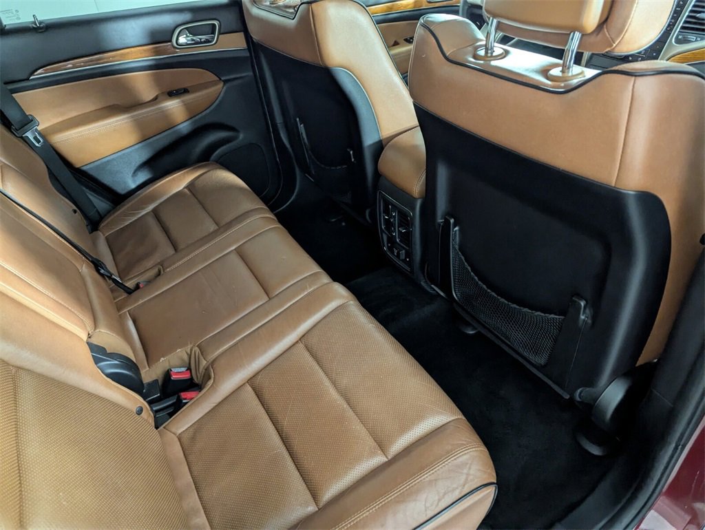 Used 2012 Jeep Grand Cherokee Overland image 30