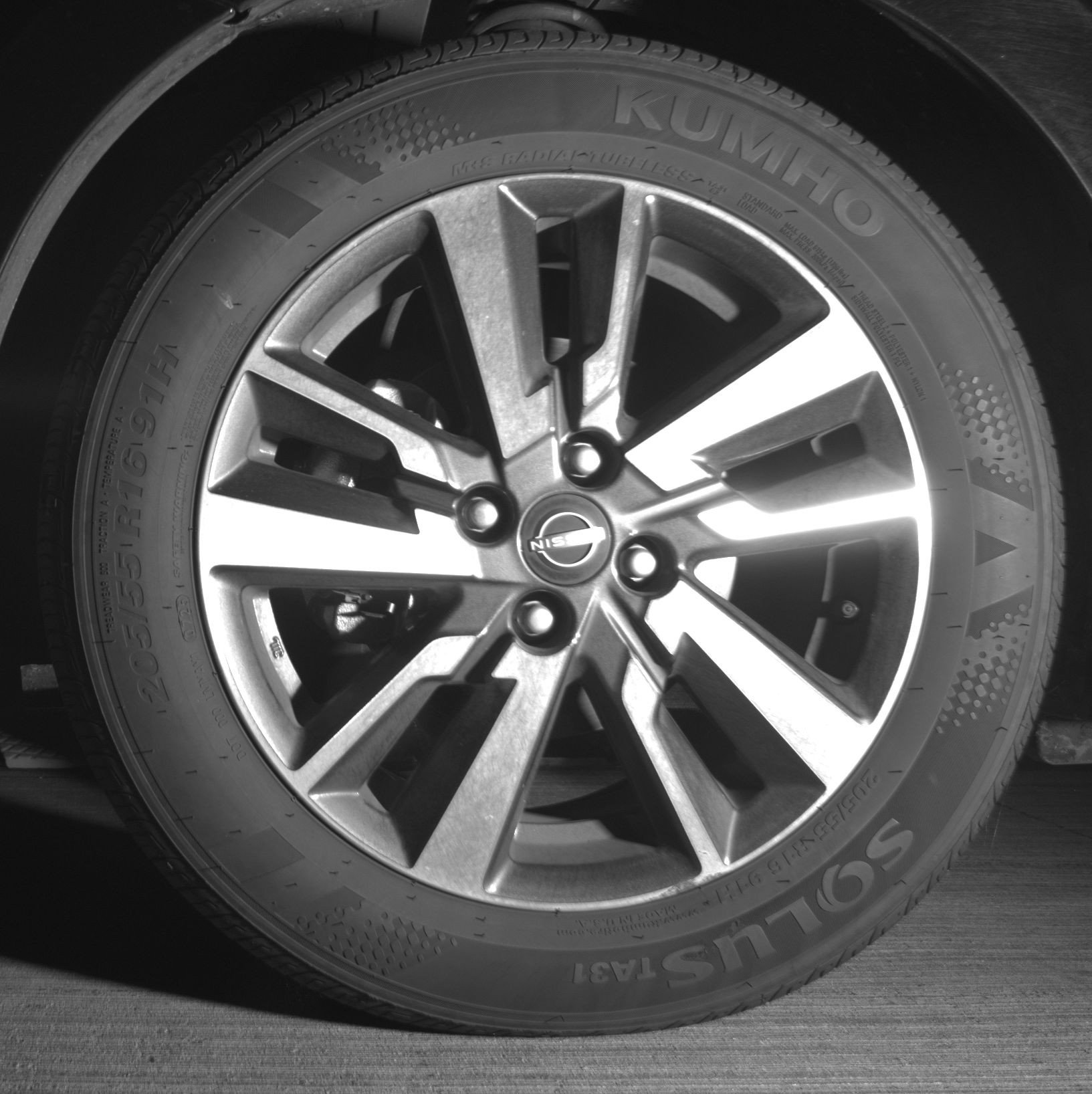 Used 2025 Nissan Versa SV image 12