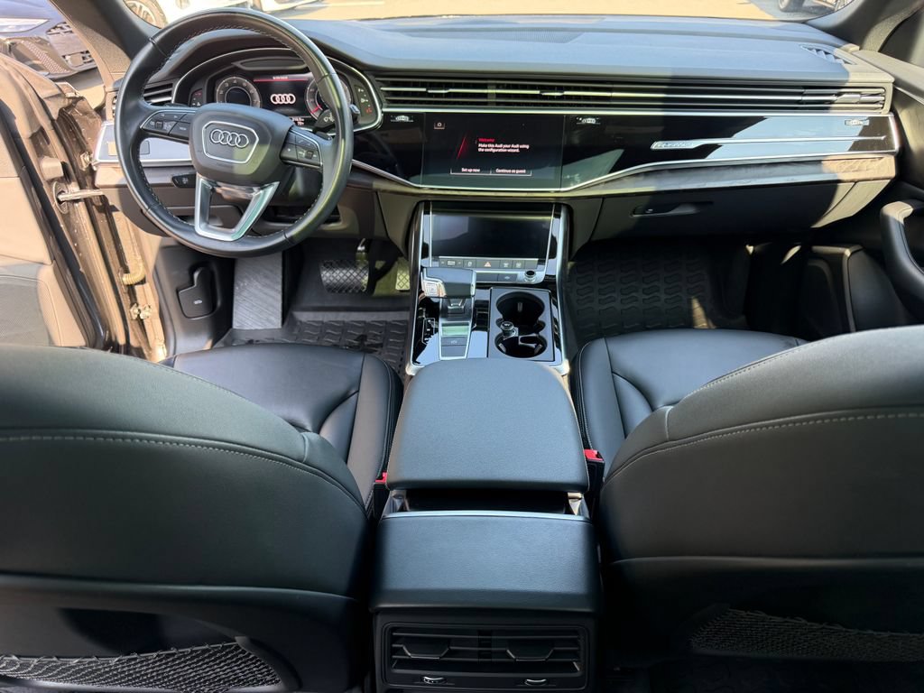 Used 2022 Audi Q8 Premium w/ Convenience Package AWD/4WD image 18