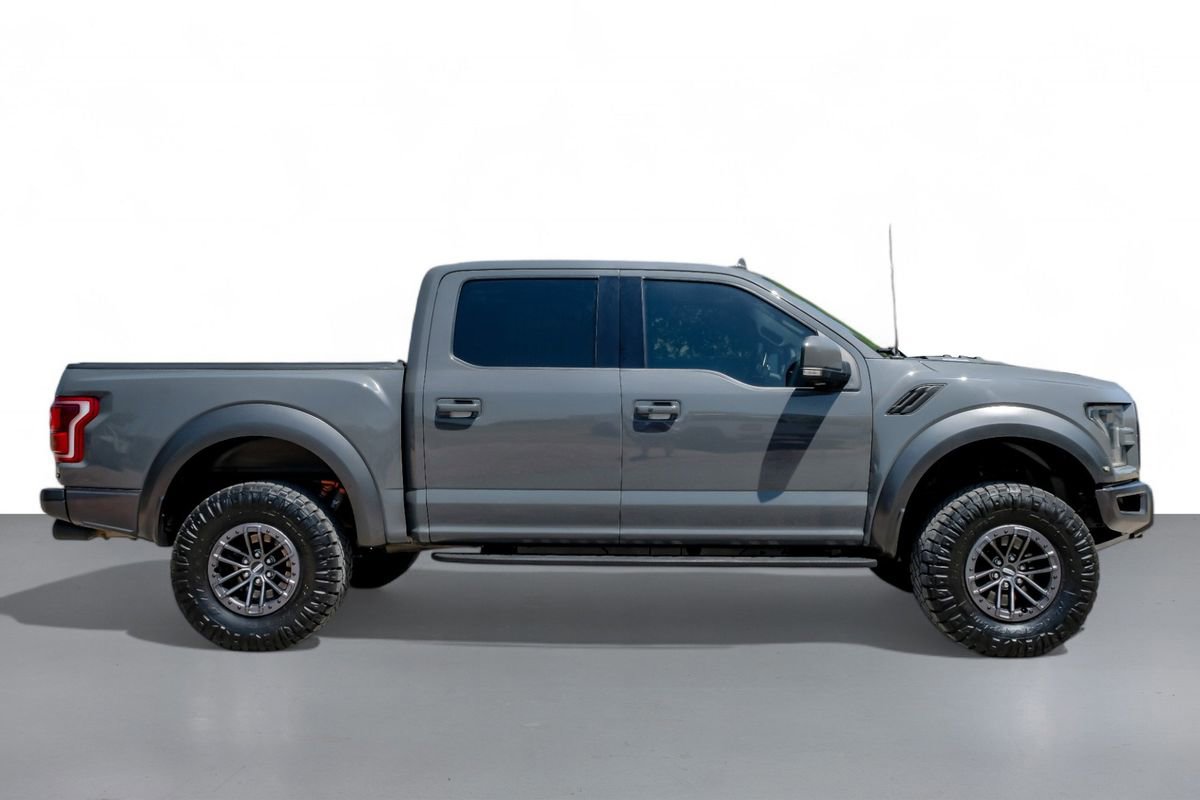 Used 2020 Ford F150 Raptor w/ Equipment Group 802A Luxury image 5