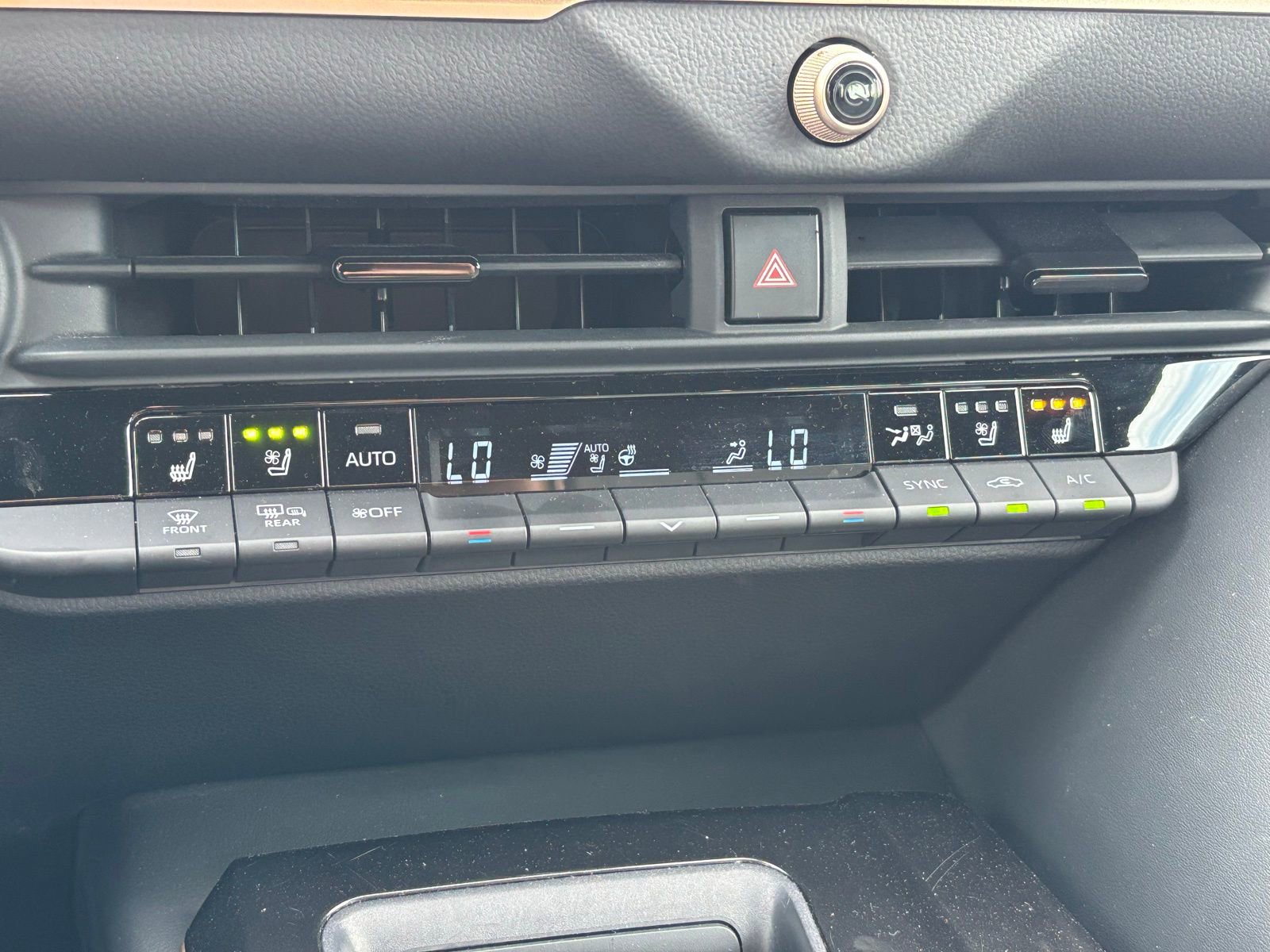 Used 2024 Toyota Crown Limited image 10