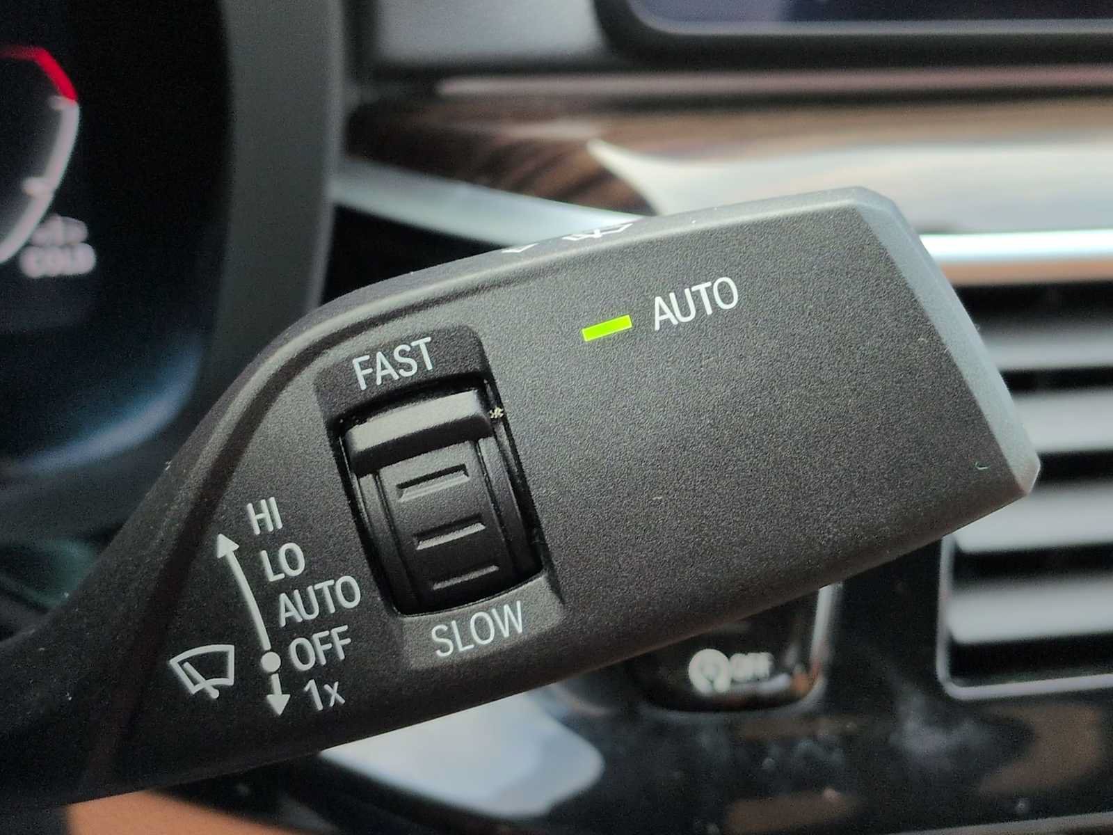Used 2022 BMW 530i xDrive w/ M Sport Package AWD/4WD image 26