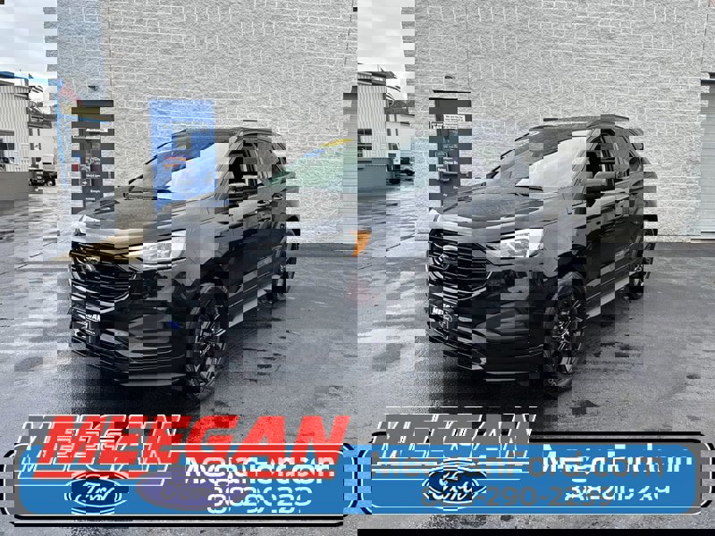 Certified 2022 Ford Edge SE w/ Black Appearance Package