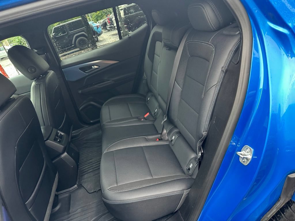 Used 2025 Chevrolet Equinox EV LT w/ Convenience Package FWD image 21