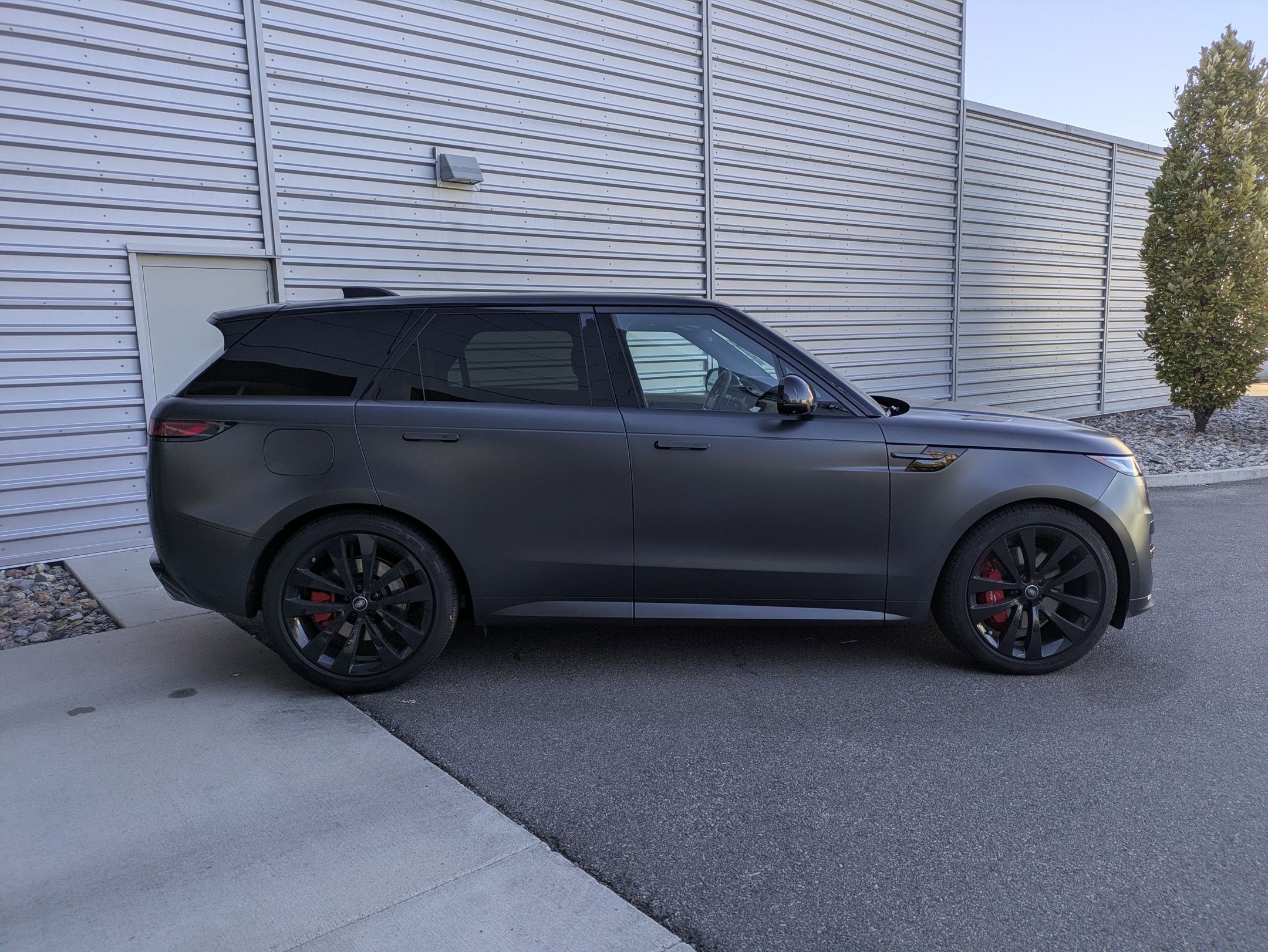 New 2025 Land Rover Range Rover Sport Dynamic SE image 6