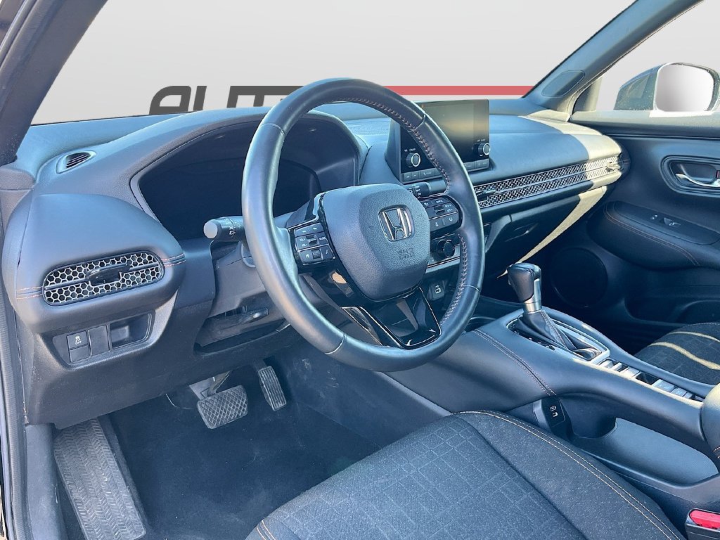 Used 2024 Honda HR-V Sport image 9