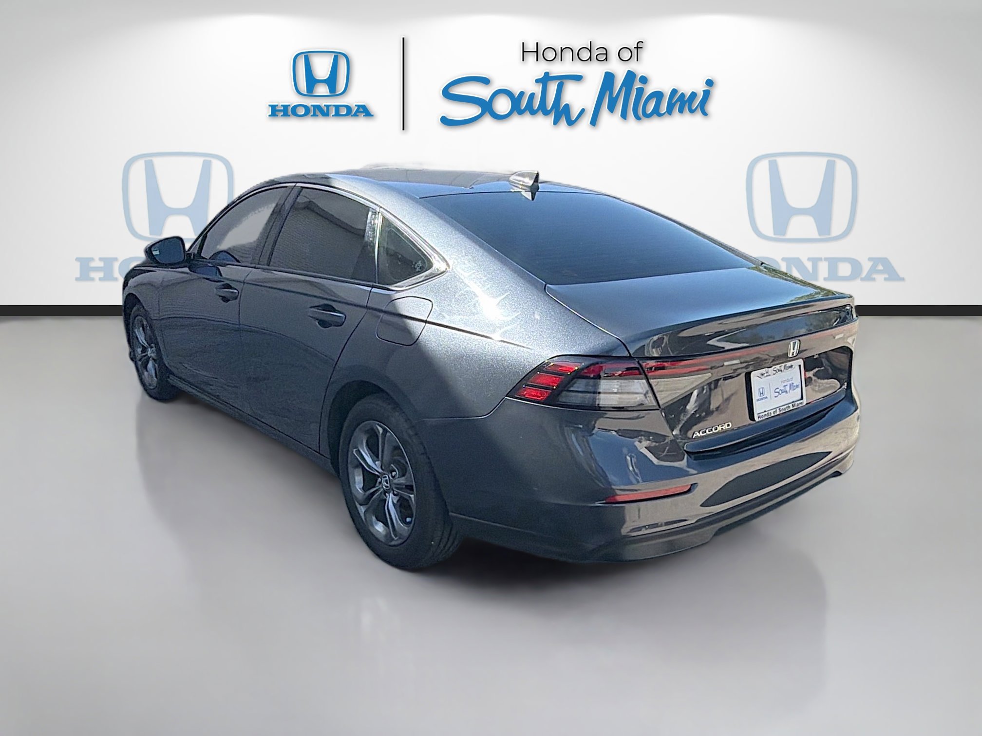 Used 2024 Honda Accord EX image 5
