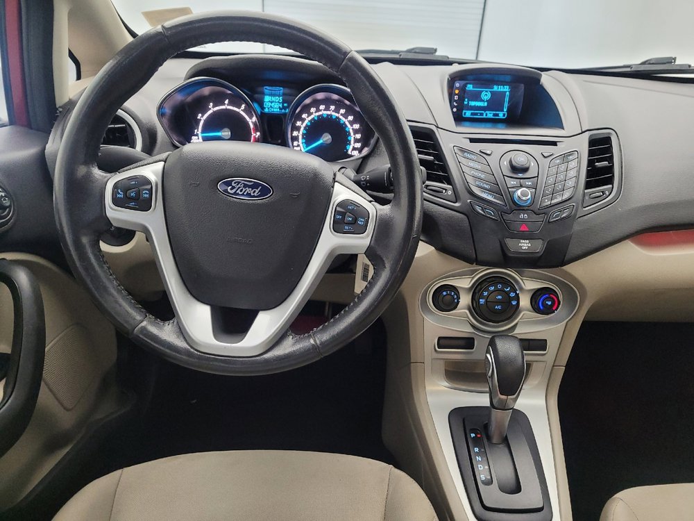 Used 2015 Ford Fiesta SE image 22