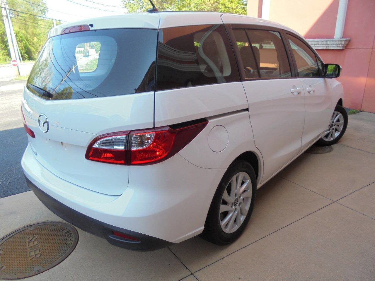 Used 2015 MAZDA MAZDA5 Sport FWD image 19