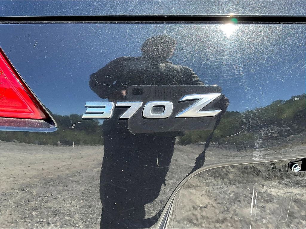 Used 2014 Nissan 370Z Touring w/ Sport Package image 8