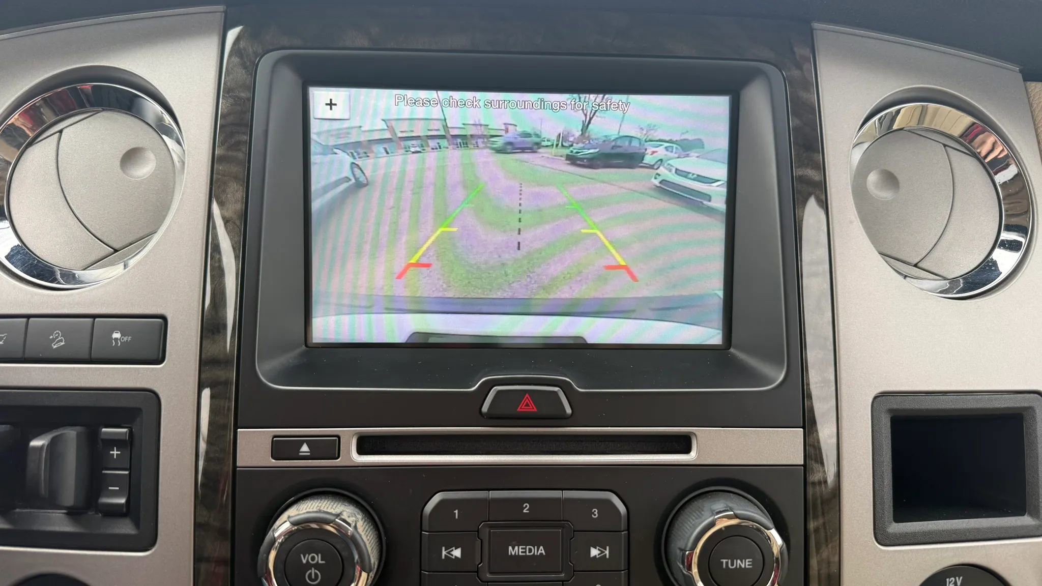 Used 2016 Ford Expedition Limited w/ Equipment Group 301A AWD/4WD image 19