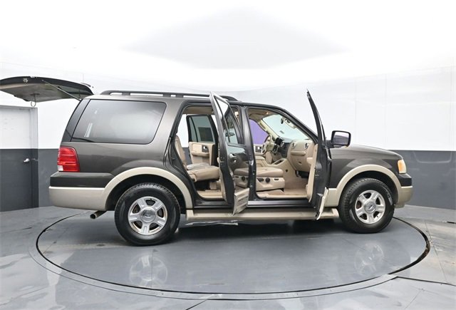 Used 2005 Ford Expedition Eddie Bauer image 53