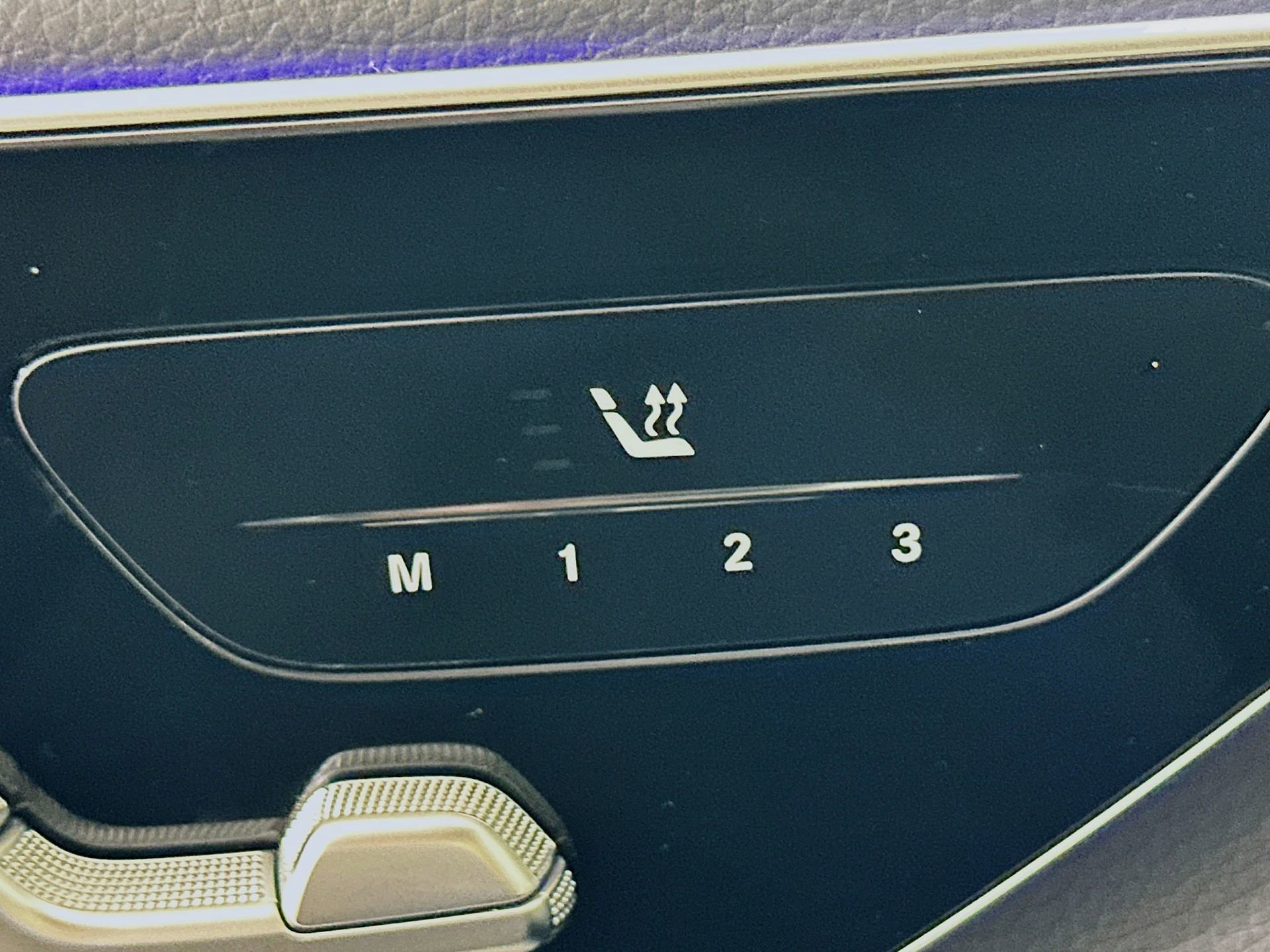 Certified 2025 Mercedes-Benz GLC 300 image 21