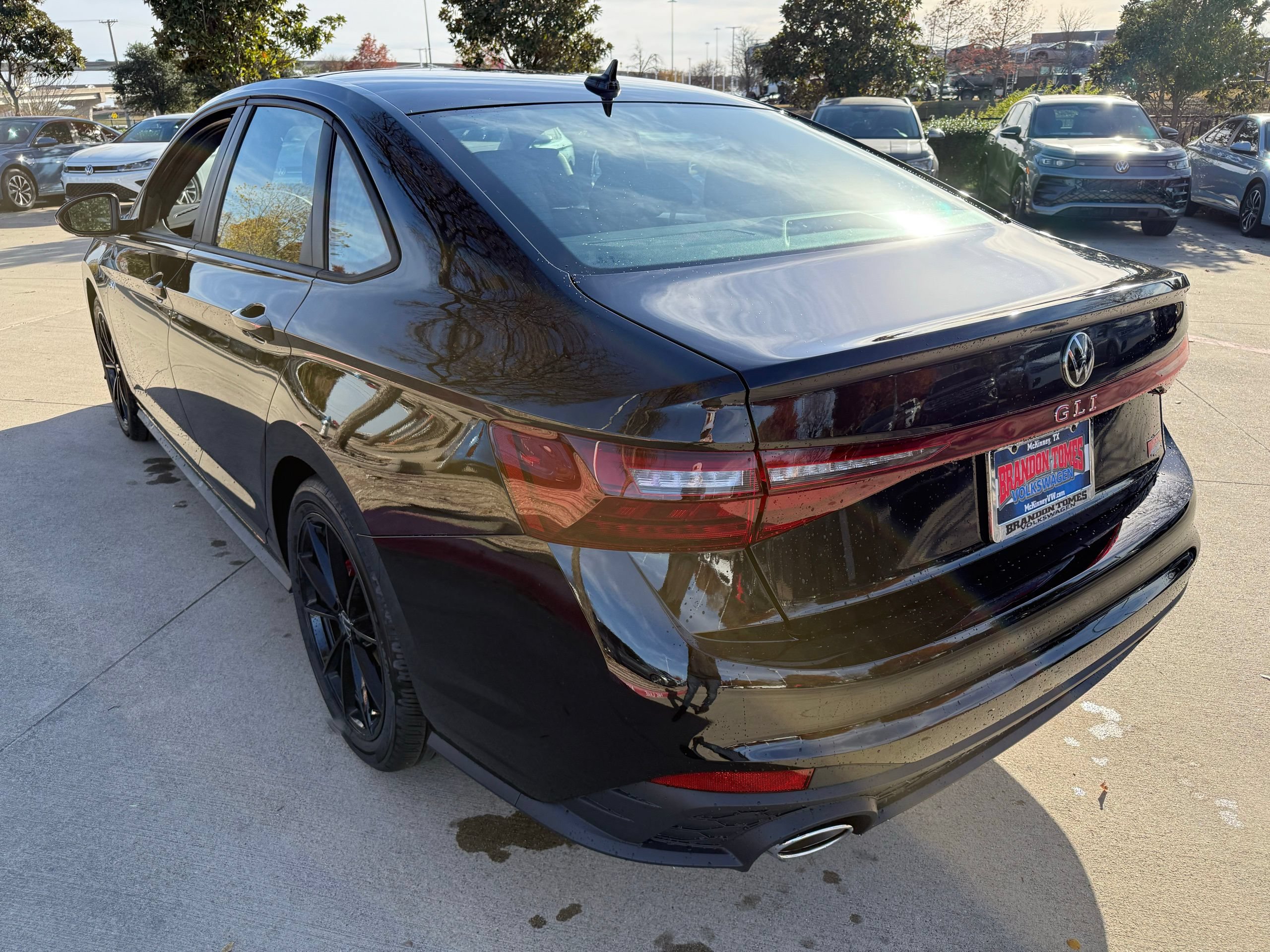 New 2026 Volkswagen Jetta GLI Autobahn FWD image 6