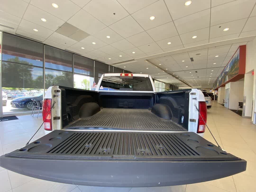 Used 2018 RAM 1500 Outdoorsman AWD/4WD image 24