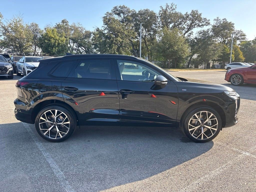 New 2026 Audi Q3 quattro 2.0T AWD/4WD image 4