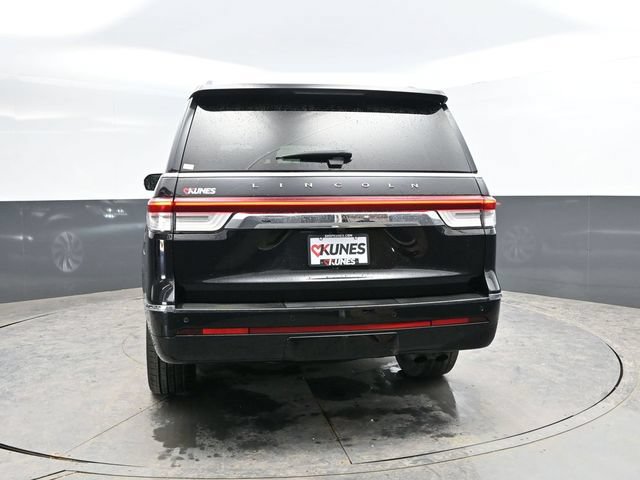 Used 2024 Lincoln Navigator Reserve AWD/4WD image 7