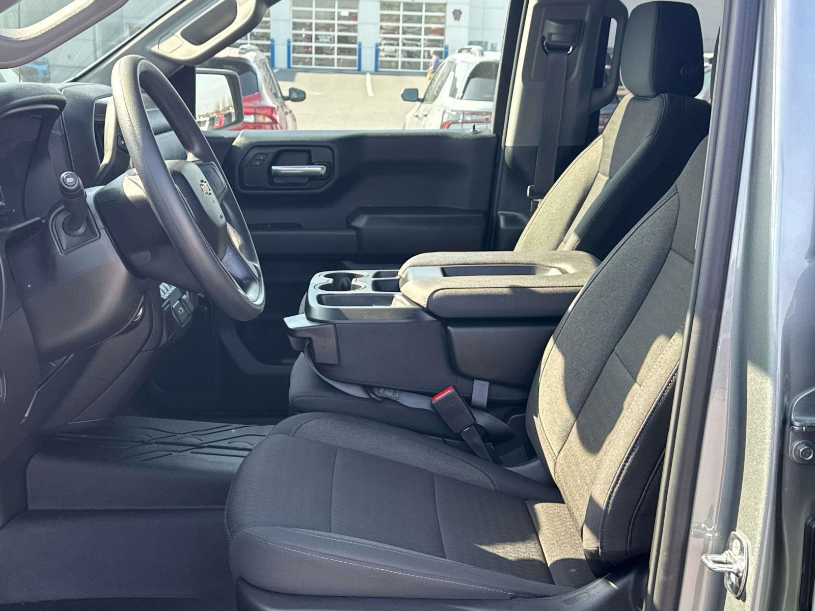 New 2026 Chevrolet Silverado 1500 Custom image 9