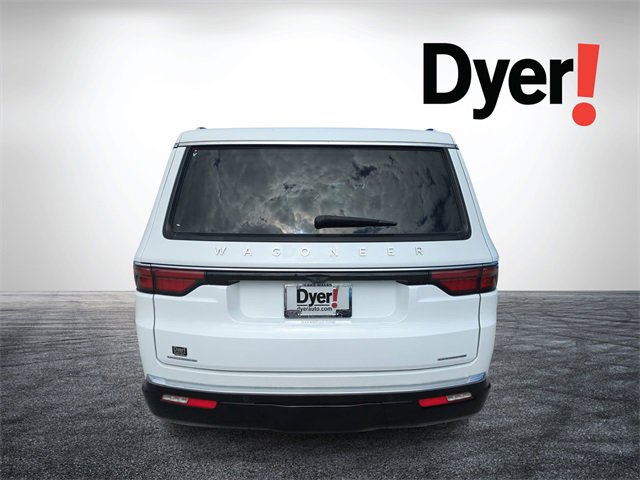 Used 2023 Jeep Wagoneer Series III w/ Preferred Equipment Group image 5