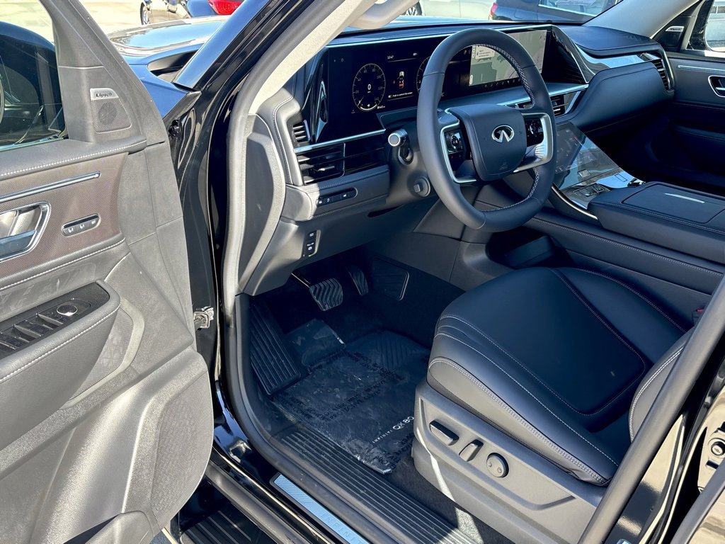 New 2026 INFINITI QX80 Pure image 7