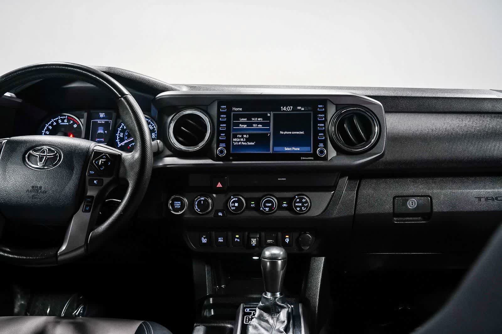 Certified 2020 Toyota Tacoma TRD Off-Road w/ Technology Package AWD/4WD image 14