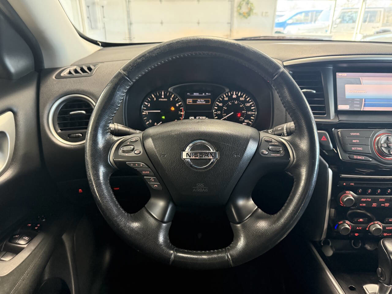 Used 2015 Nissan Pathfinder SL AWD/4WD image 13