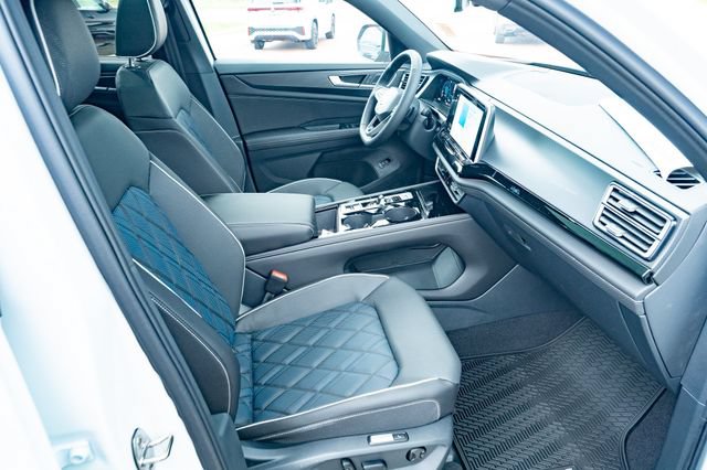 New 2026 Volkswagen Atlas Cross Sport SEL Premium R-Line AWD/4WD image 42