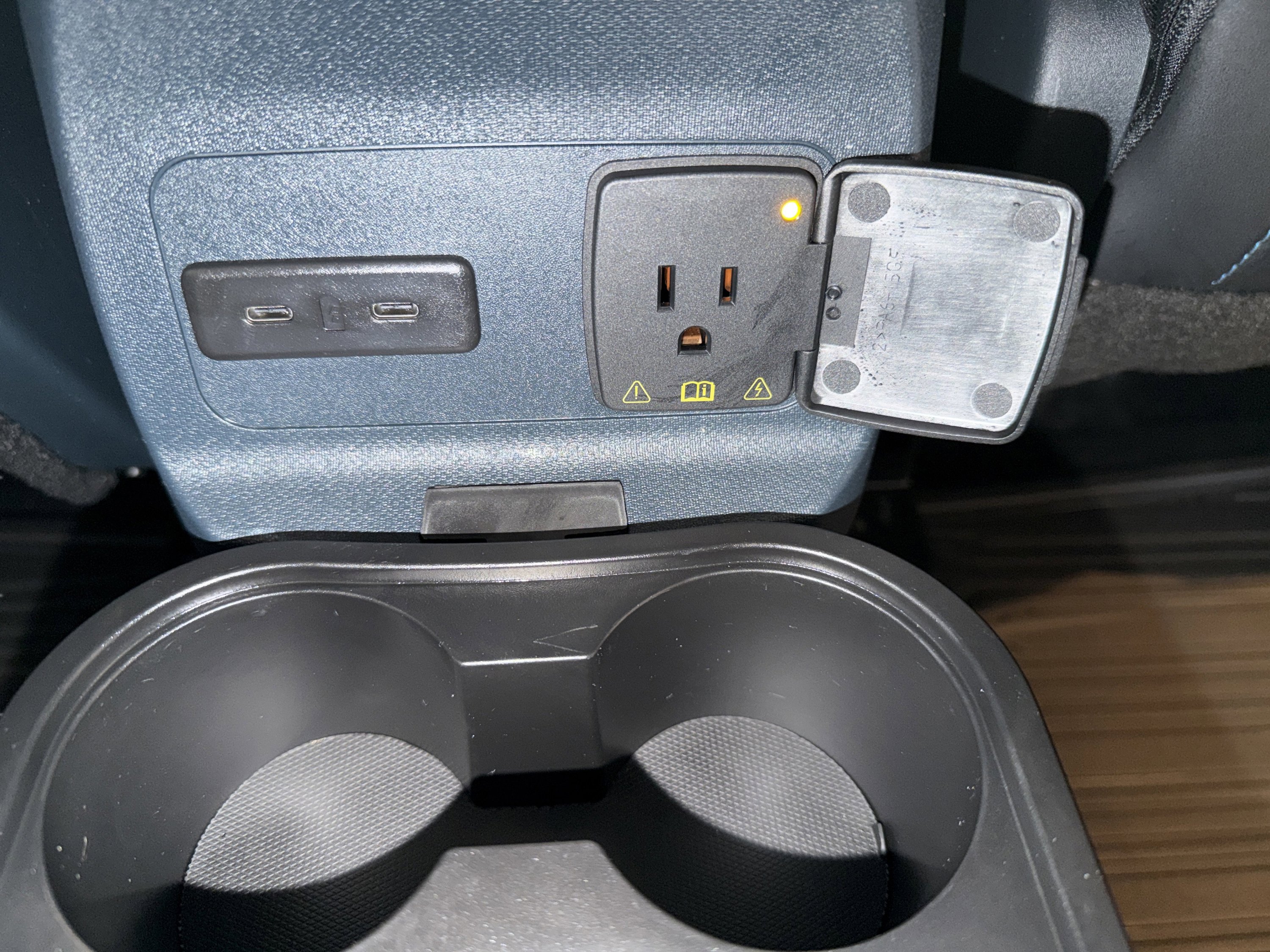 Used 2025 Ford Maverick Lobo image 32