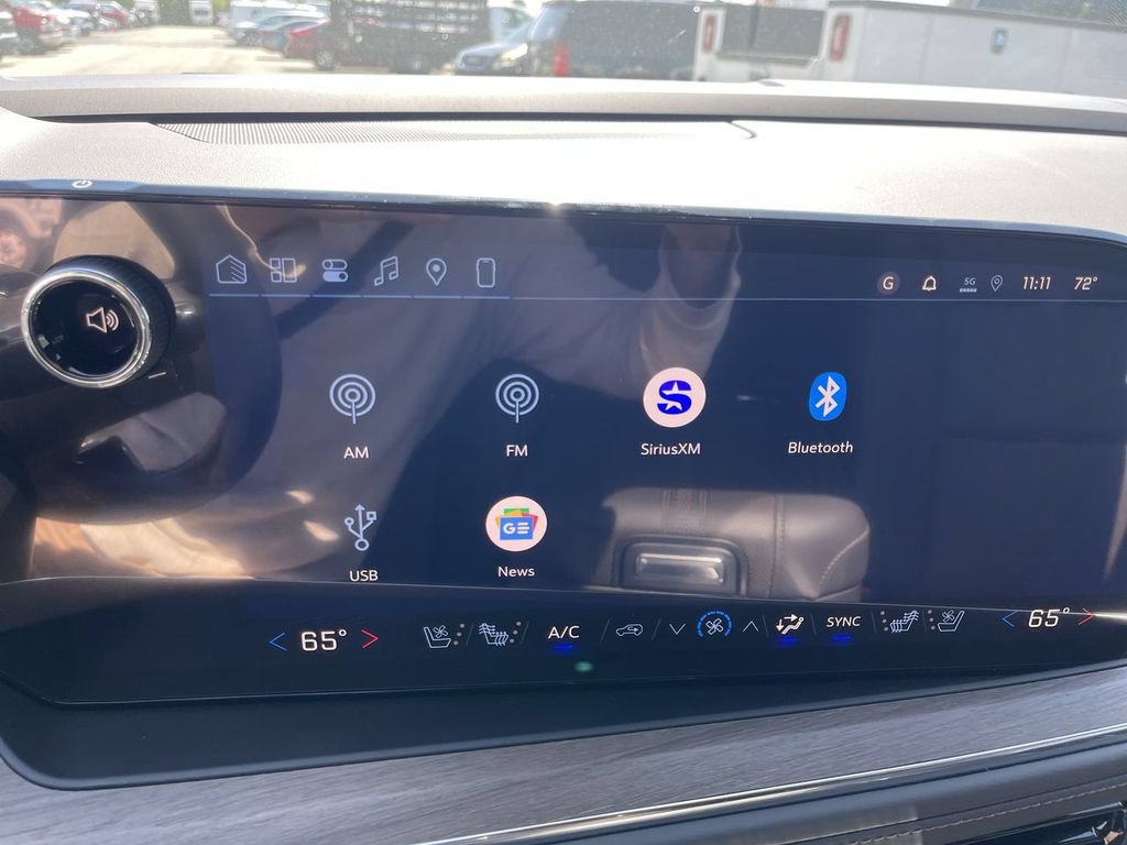 New 2026 Chevrolet Suburban High Country AWD/4WD image 16
