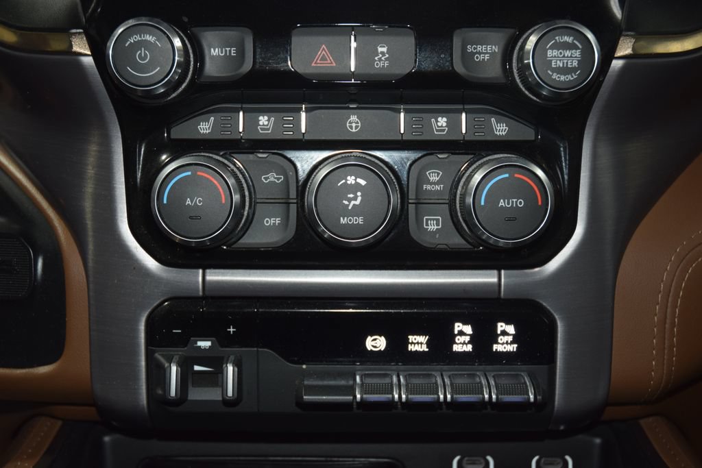 Used 2021 RAM 3500 Limited AWD/4WD image 35