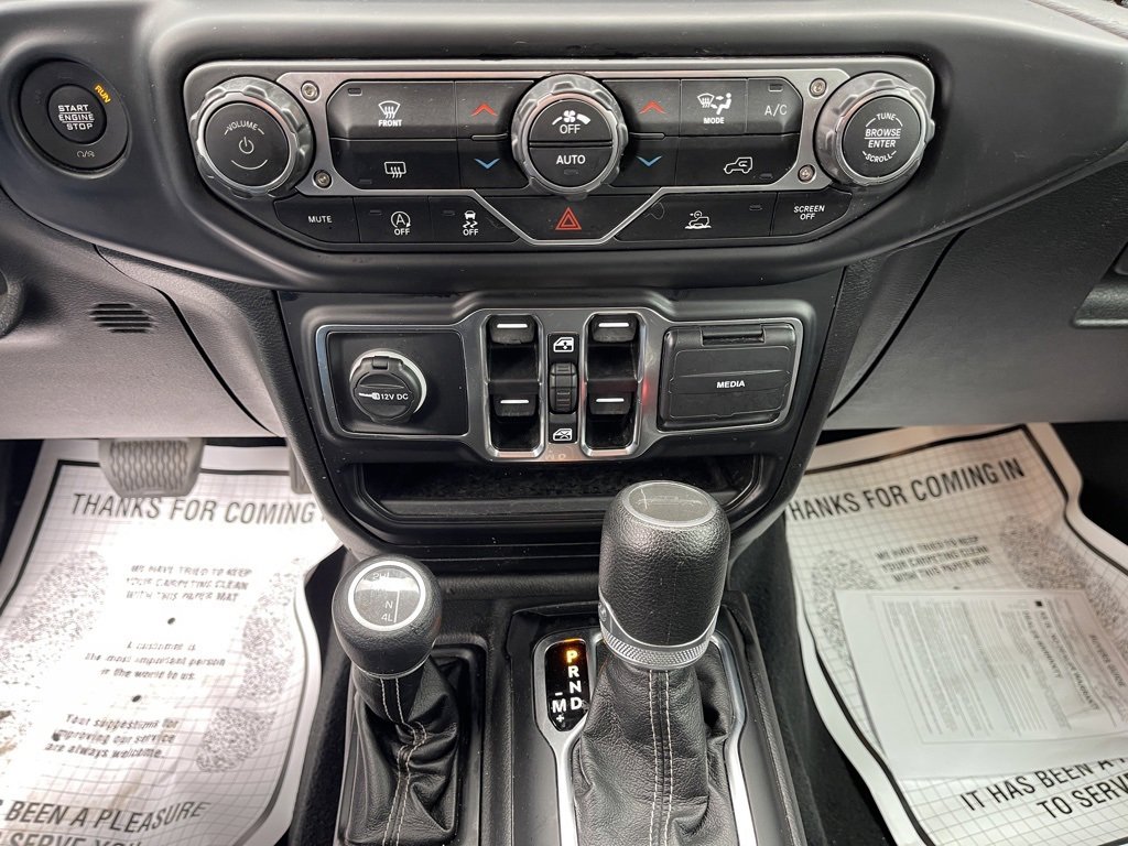 Used 2023 Jeep Gladiator Overland image 23