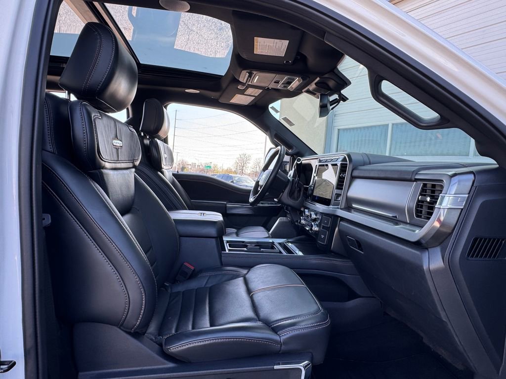 Used 2024 Ford F350 Platinum w/ Tremor Off-Road Package image 28