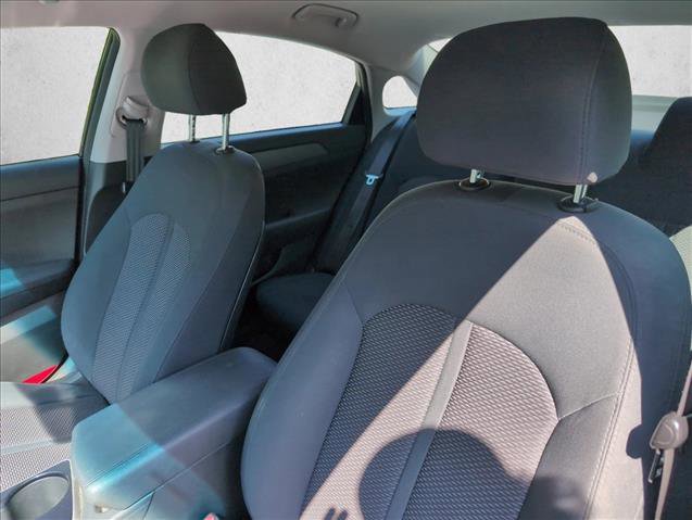 Used 2019 Hyundai Sonata SE image 9