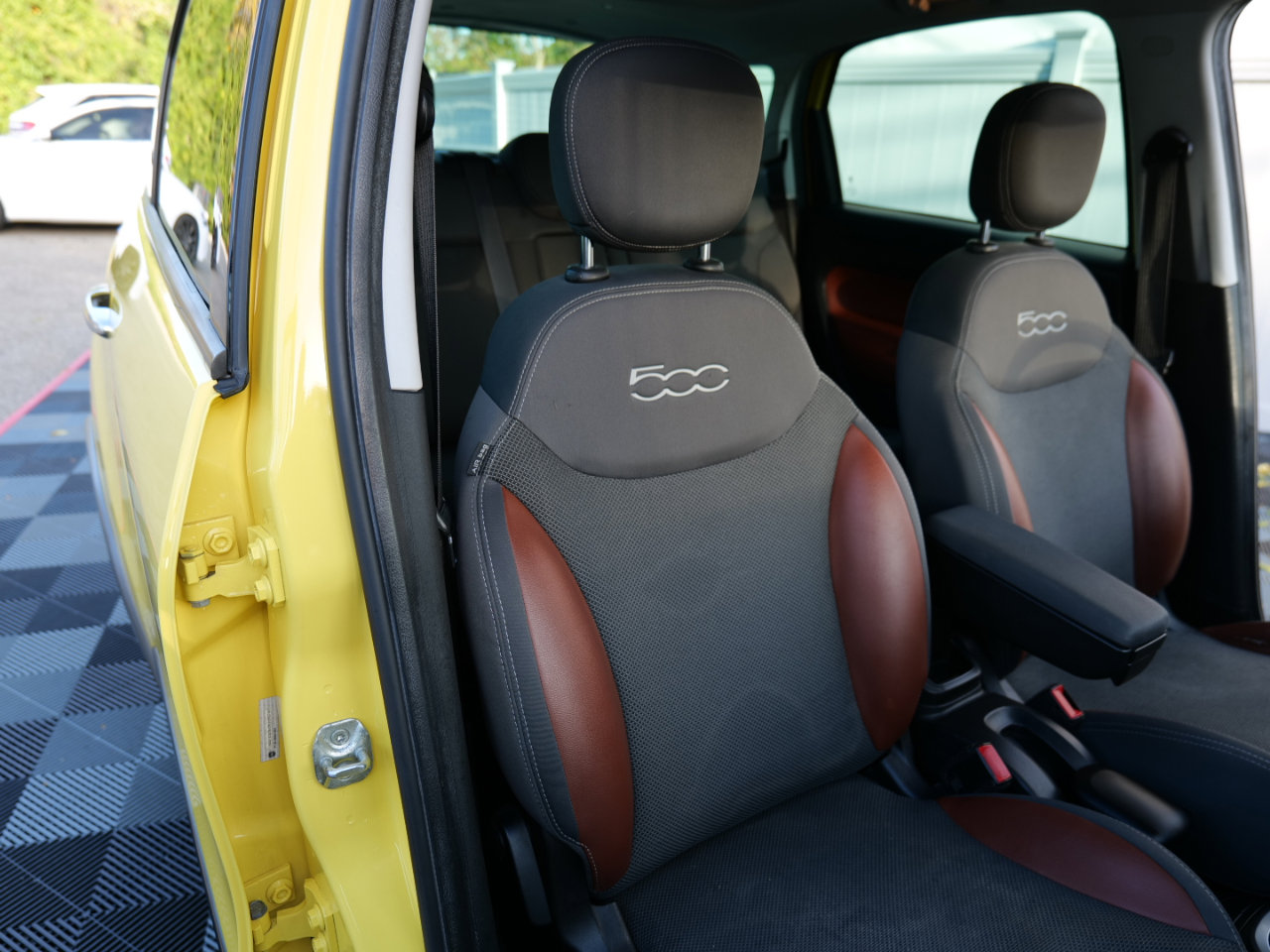 Used 2014 FIAT 500L Trekking w/ Popular Equipment Group image 39