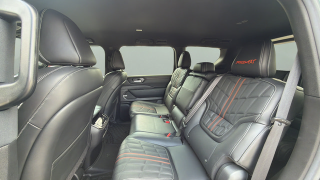 Used 2025 Nissan Armada PRO-4X AWD/4WD image 8