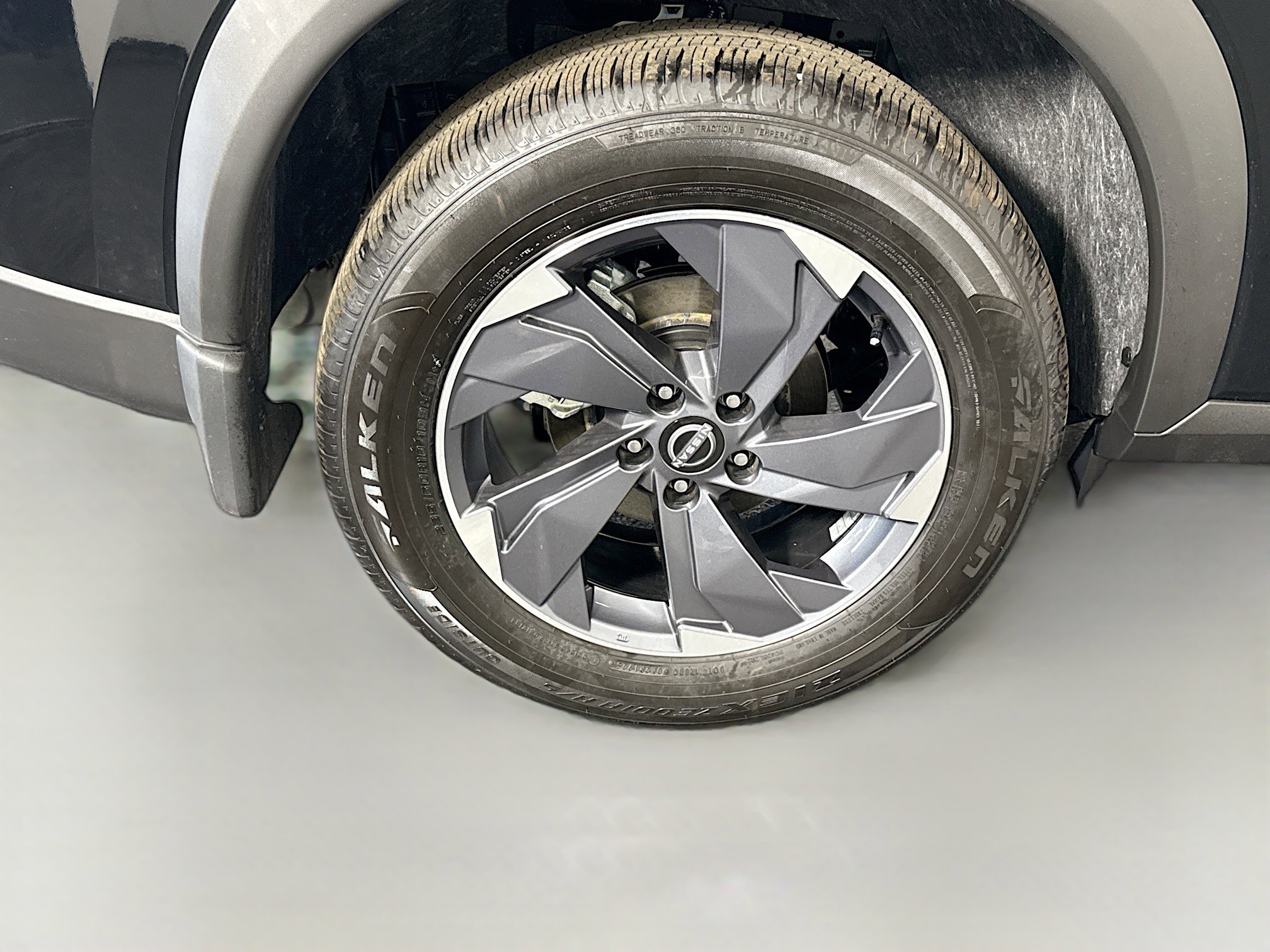 Used 2026 Nissan Rogue SV image 33