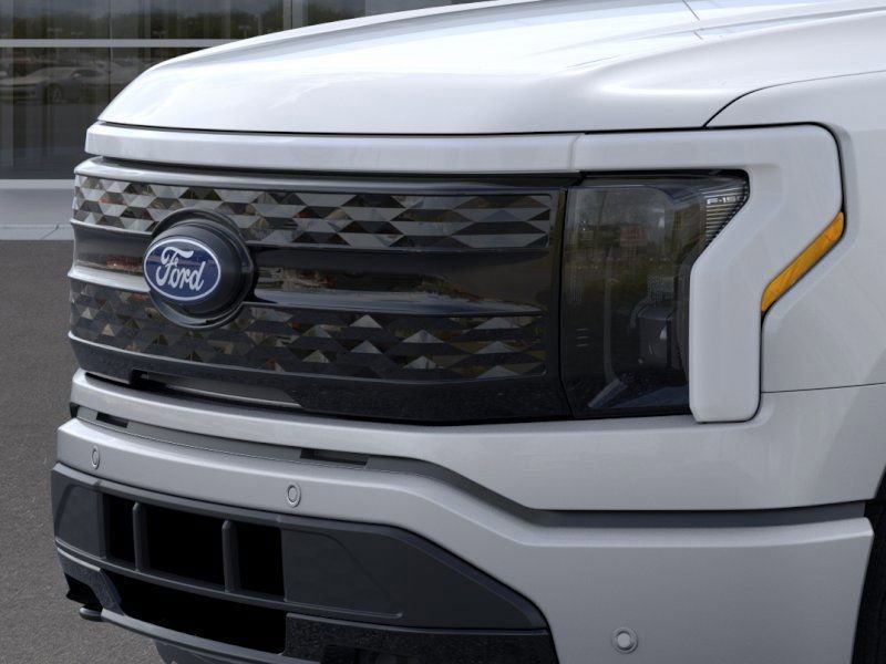 New 2025 Ford F150 Lightning Platinum image 17