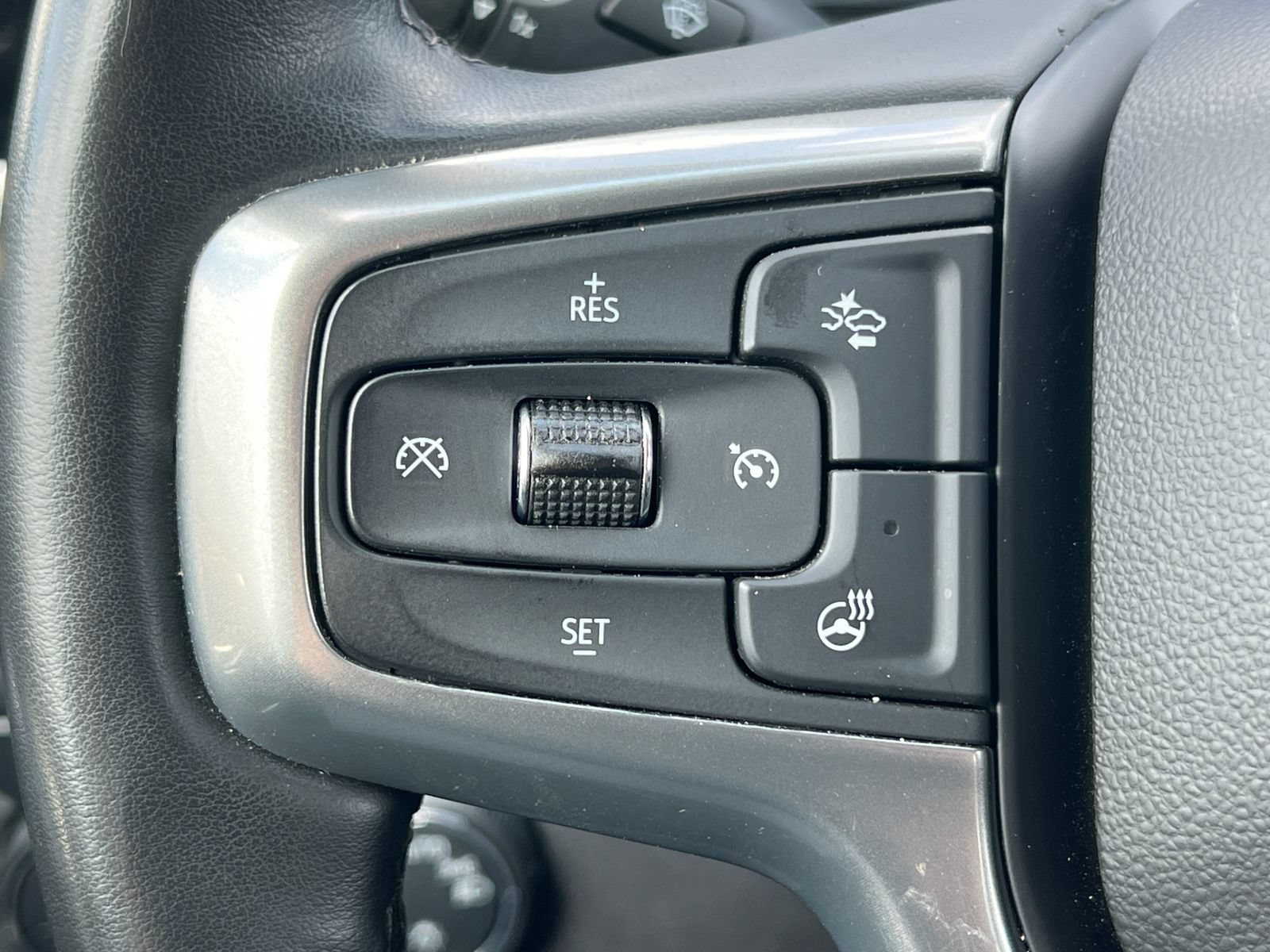 Certified 2023 Chevrolet Silverado 1500 LT AWD/4WD image 23