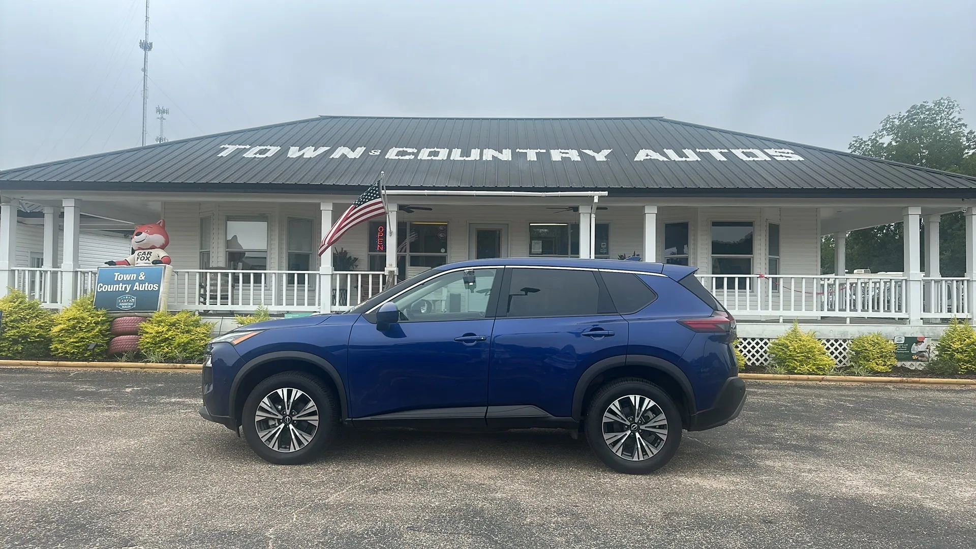 Used 2023 Nissan Rogue SV image 8