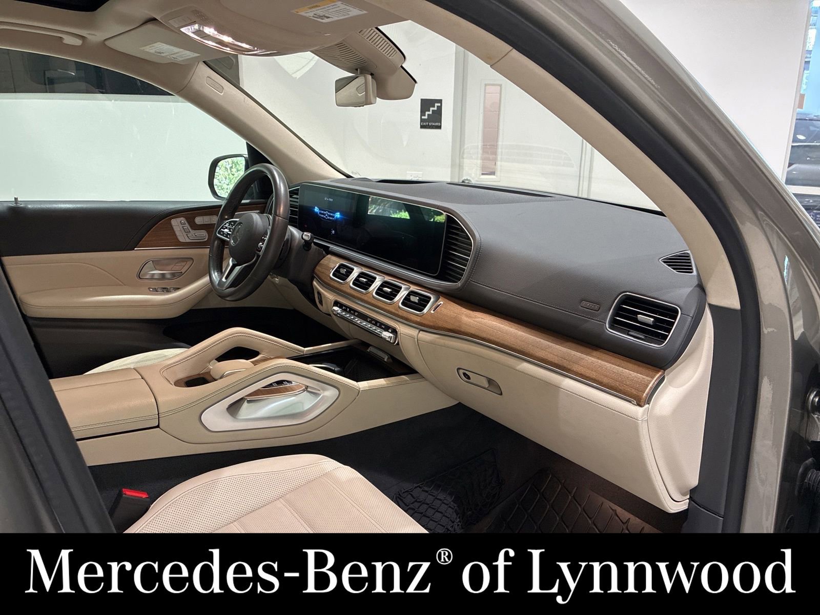 Used 2020 Mercedes-Benz GLE 350 4MATIC image 22