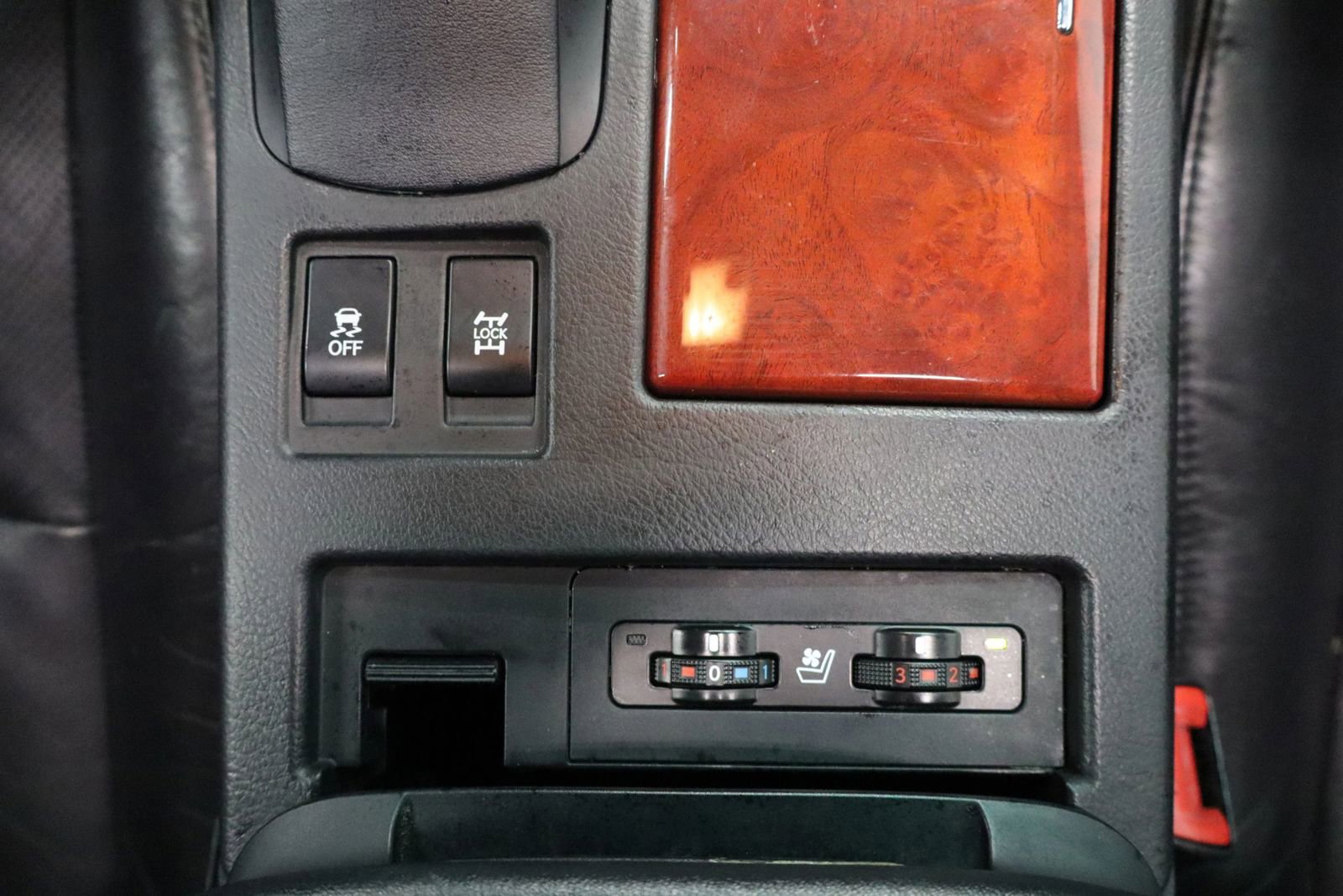 Used 2012 Lexus RX 350 AWD w/ Premium Pkg image 24